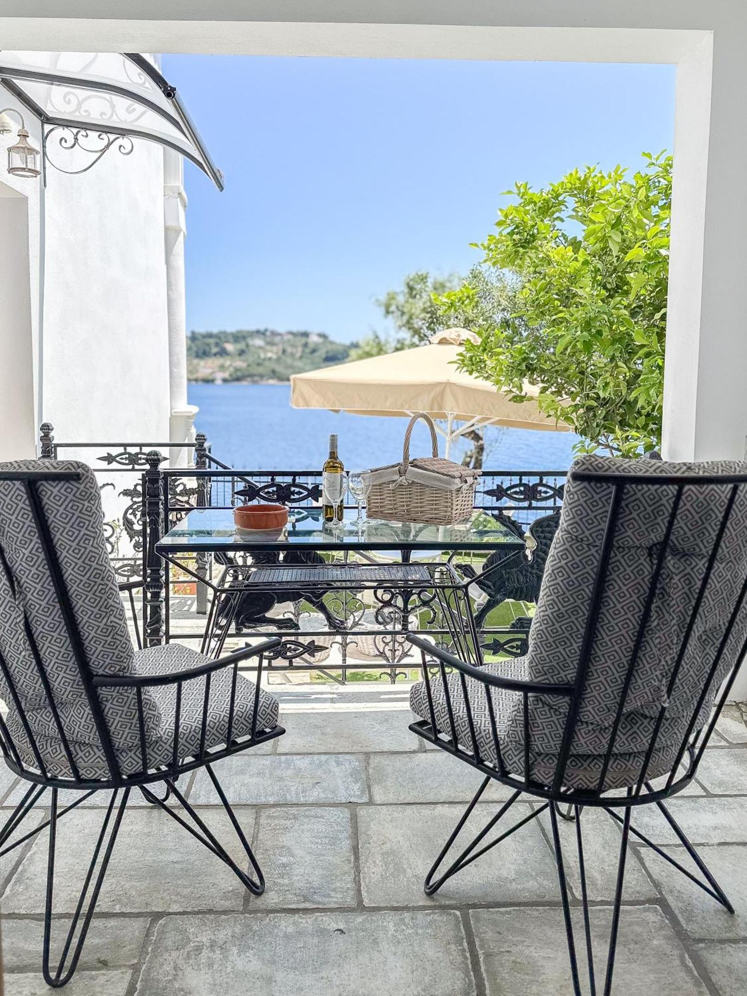 Hotel Ourania'S Mansion Skiathos-Stadt Exterior foto